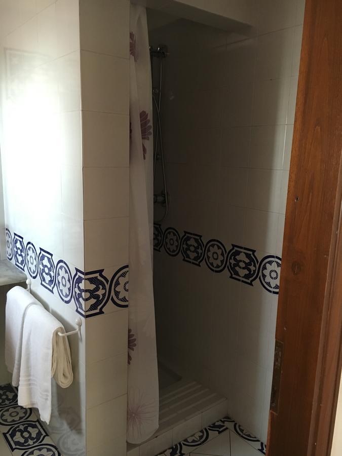 Montemarcello Room And Bathroom Амеля Екстериор снимка