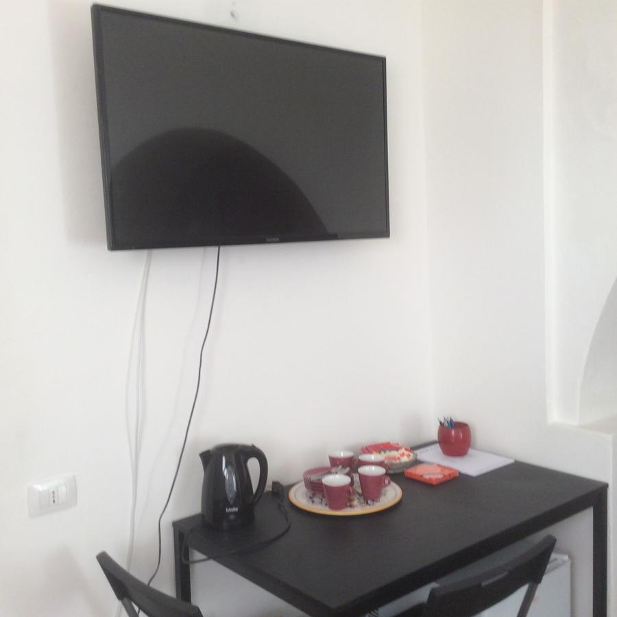 Montemarcello Room And Bathroom Амеля Екстериор снимка