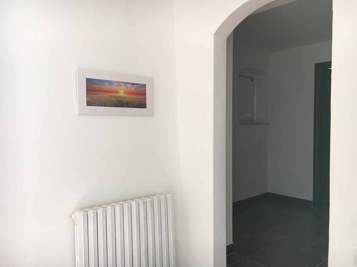 Montemarcello Room And Bathroom Амеля Екстериор снимка