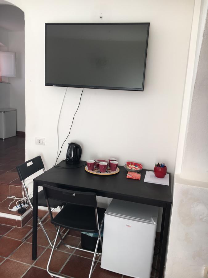 Montemarcello Room And Bathroom Амеля Екстериор снимка